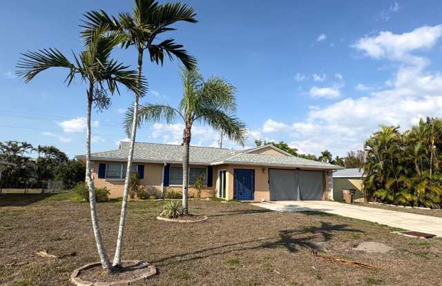 Cape Coral 3-bedroom 2 bath Pool home available NOW! photos photos