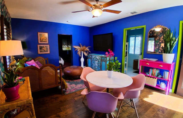 451 WOODLAND Drive Gallery 3