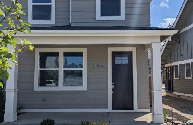 Exquisite NEW Earth Advantage Certified 3/2.5 Townhome in SE Bend! 20465 Aberdeen Dr. photos photos