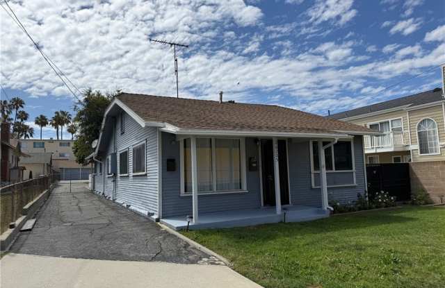 26205 Oak Street photos photos