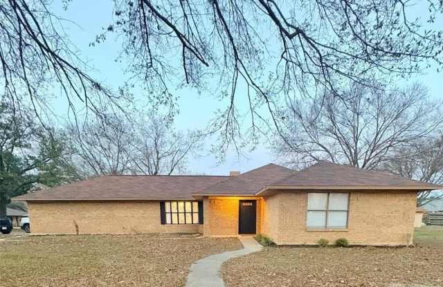 2401 Matthew Drive photos photos