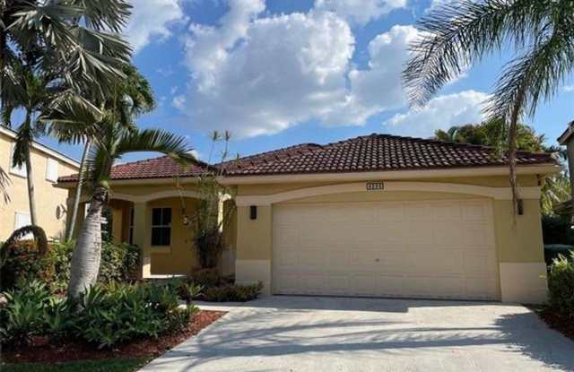 4293 Laurel Ridge Cir # 0, Weston, FL 33331 Gallery 4
