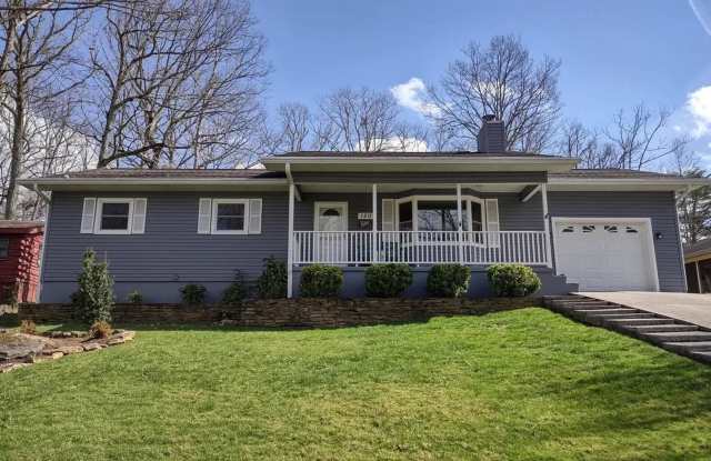 Unfurnished 2 bedroom / 2 bath home in beautiful Fairfield Glade Community One year lease available photos photos