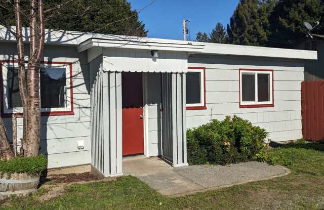 3983 T St photos photos