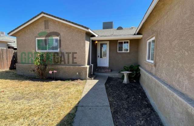 BEAUTIFUL 3 BEDROOM 2 BATH HOME MOVE IN READY IN RIPON!! photos photos