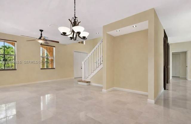 1319 Croton Ct Gallery 3