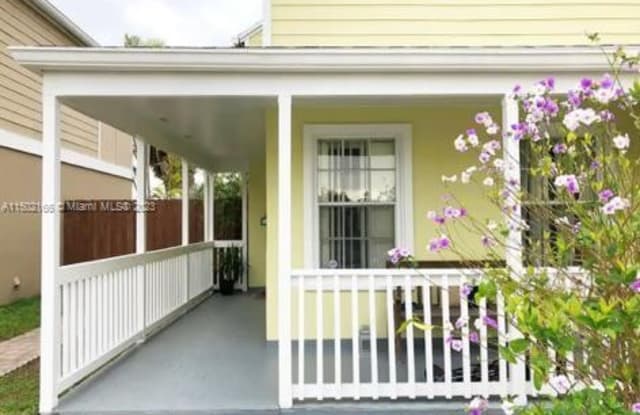 11621 SW 117th Ct Gallery 2