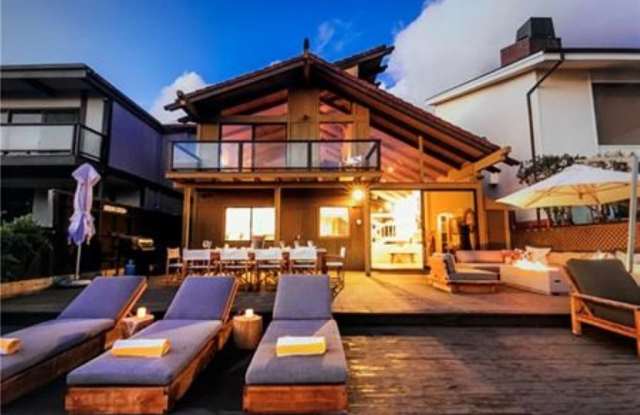 24138 Malibu Road Gallery 3