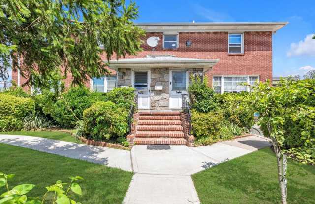 260 Roslyn Rd Mineola photos photos