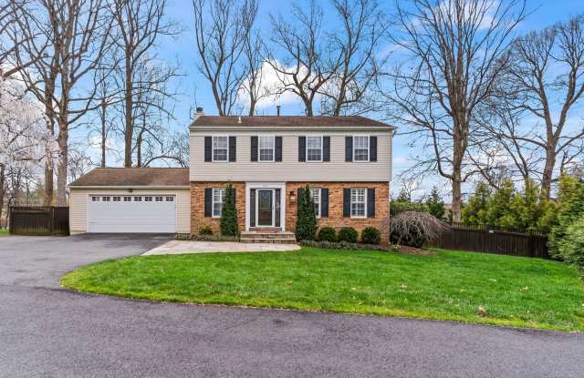 5 bd/3.5 bath sprawling home on quiet West Falls Church cul-de-sac. photos photos 5 bd/3.5 bath sprawling home on quiet West Falls Church cul-de-sac. photos photos