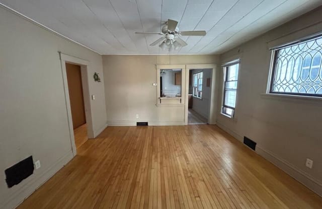 114 South Blair Street - 2 photos photos