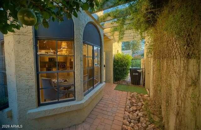 8100 E CAMELBACK Road Gallery 4