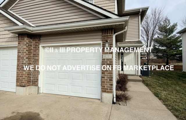 921 Southwest Peach Tree Lane photos photos