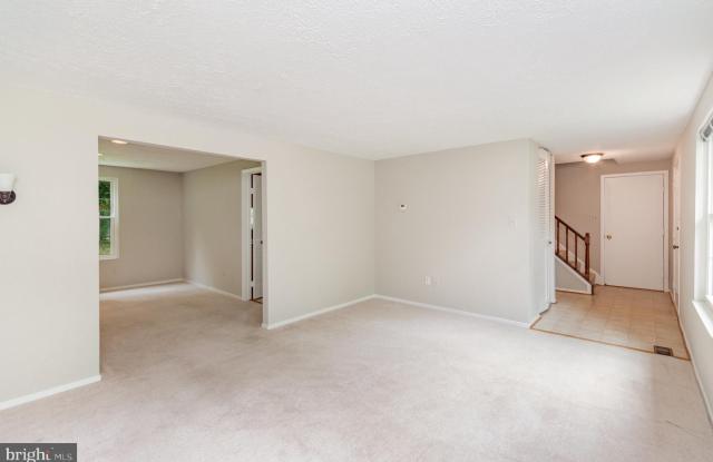 5713 HEMING Avenue Gallery 2