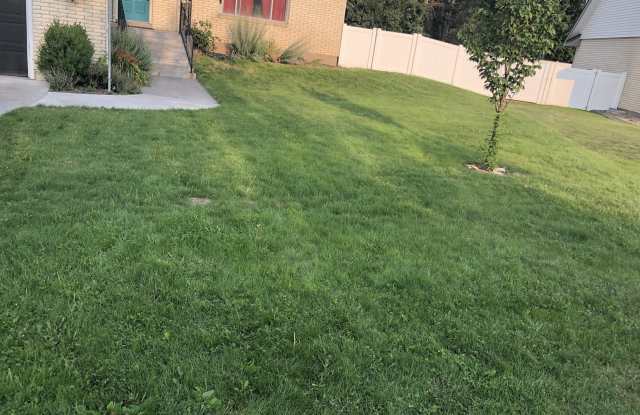 2165 Belmont Ave photos photos