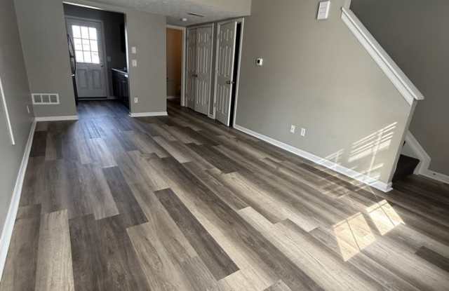 2614 Crisnic Court photos photos