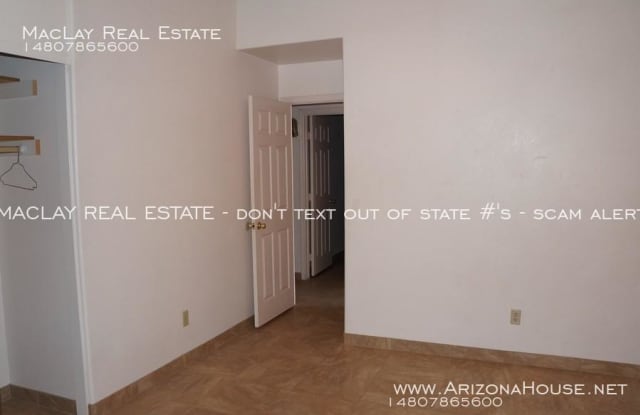 4517 E Thistle Landing dr Gallery 3