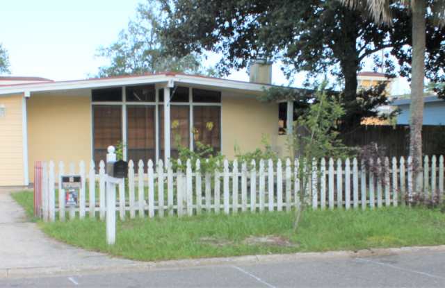 2821 Wycombe Drive West - 2821 Wycombe Drive West, Jacksonville, FL 32277
