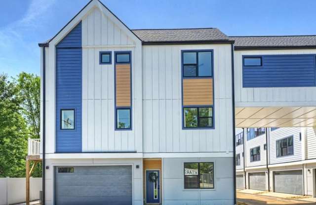 Modern Luxury Townhomes in Charlotte, NC. photos photos