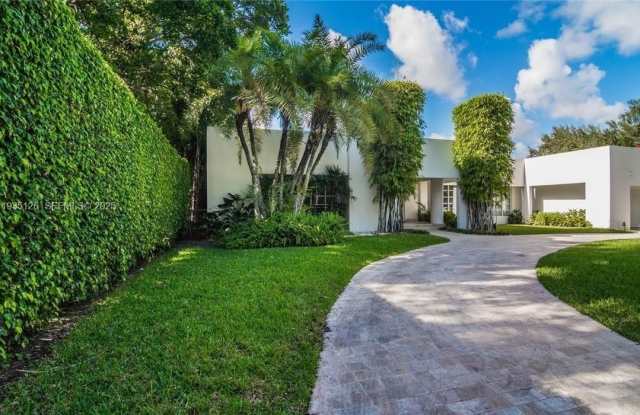 3020 Brickell Ave photos photos