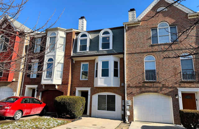 42 VICTORIA Square photos photos