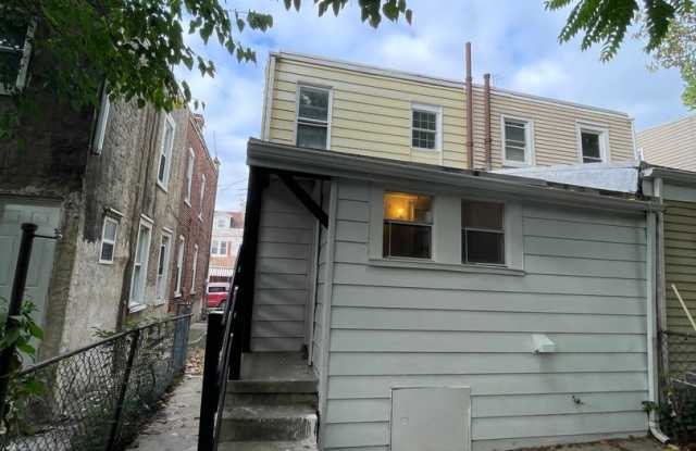 Beautiful 4 Bedroom, 1.5 Bath in Chester photos photos