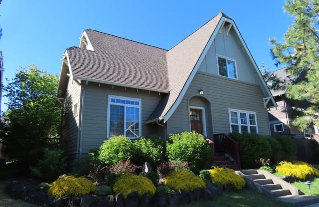 19381 Laurelhurst - 19381 South West Laurelhurst Way, Bend, OR 97702