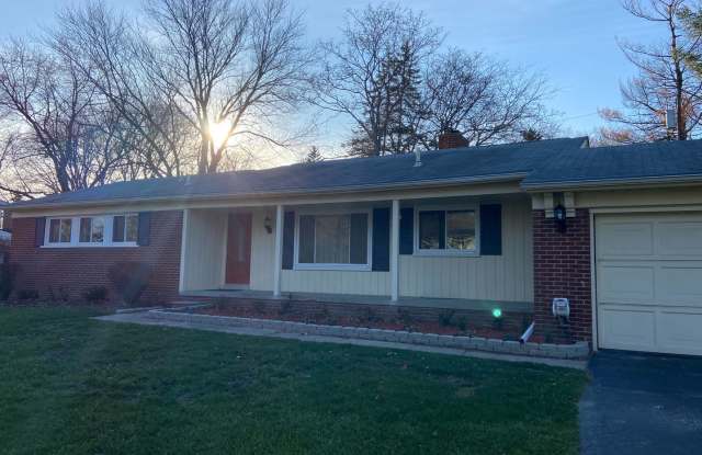 COMING SOON IN EARLY NOVEMBER! 3 BED 2 BATH, GORGEOUS RANCH STYLE HOME -------BROOKRIDGE DR. Gallery 4