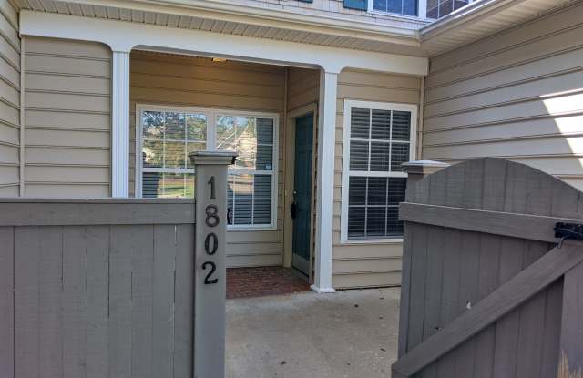 Condo in Braemar Creek! Available NOW! photos photos