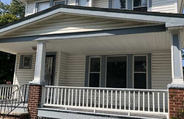 12203 Castlewood Avenue photos photos