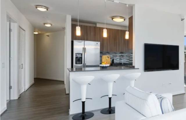 450 N Kingsbury St photos photos