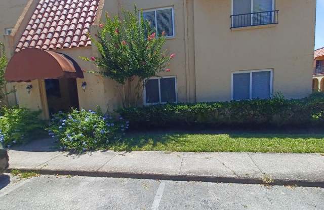 3918 La Mirada Dr N #7 Gallery 3
