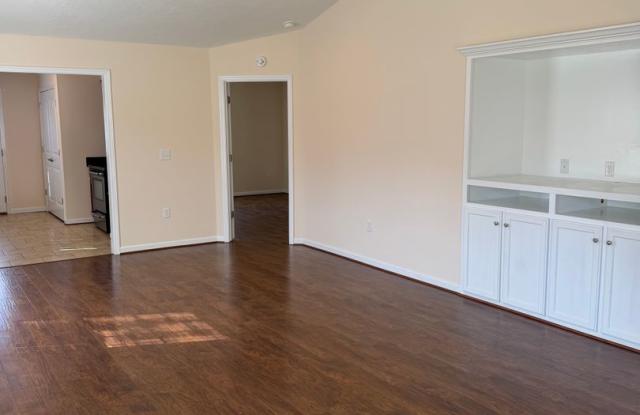 2 Bedroom at Cobblestone Trace- Oxford's Premier 55+ Community Gallery 4