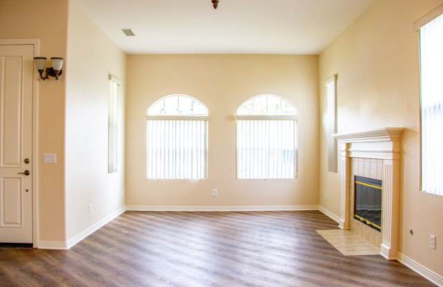2843 Charleston Place Gallery 3