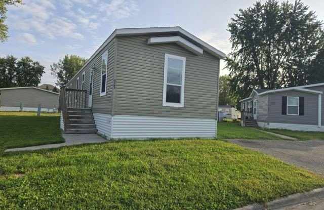 925 Hamlet Circle photos photos