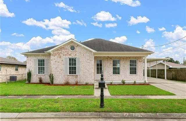 2705 PECAN Drive photos photos
