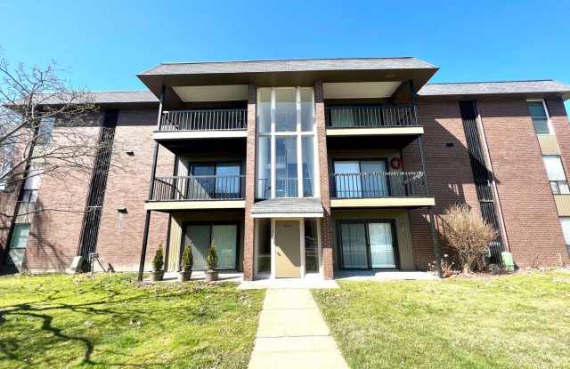 Moon Township- Updated 1 bedroom 1 Bathroom -Fox Hollow Gallery 4