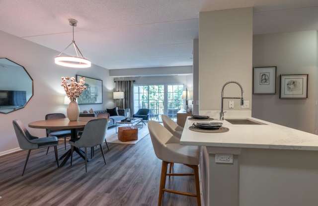 The Majestic Luxury Apartments Gallery 4