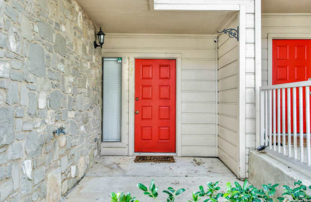 829 W Bitters unit: Apt 404 - 829 West Bitters Road, San Antonio, TX 78216