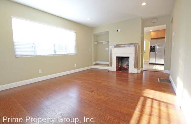 7517 Rudsdale St. Gallery 4