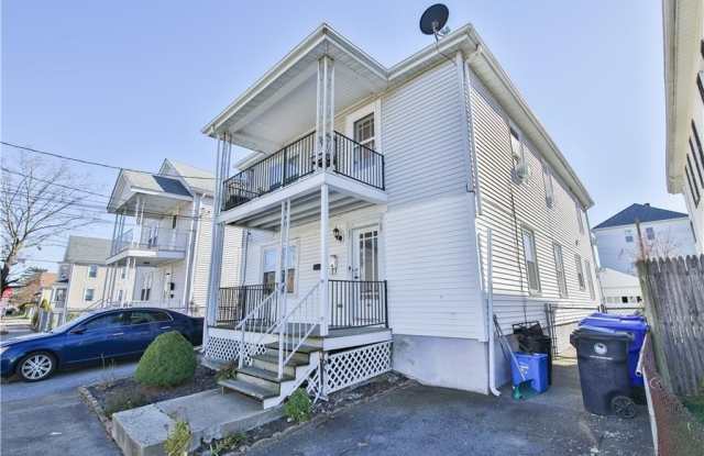 87 Columbine Avenue - 87 Columbine Avenue, Pawtucket, RI 02861