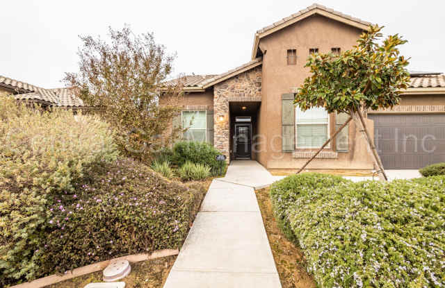 Large 4 Bedroom/2 Bath Home with Solar in Gossamer Grove - $2595 Per Month! photos photos Large 4 Bedroom/2 Bath Home with Solar in Gossamer Grove - $2595 Per Month! photos photos