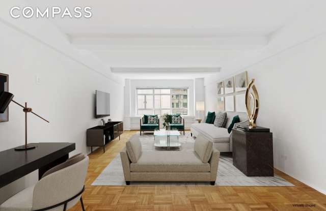 45 West 54th Street Gallery 3