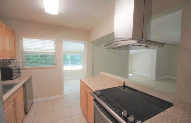 9440 Sw 181st St - 9440 SW 181st St, Palmetto Bay, FL 33157