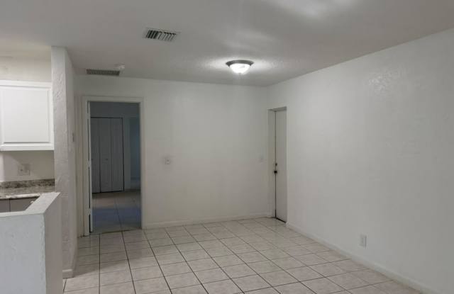 2-Bedroom, 1.5-Bath Condo with Community Amenities in Boynton Beach! Gallery 3
