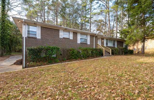 Newly renovated, spacious and versatile house waiting to be a home! photos photos