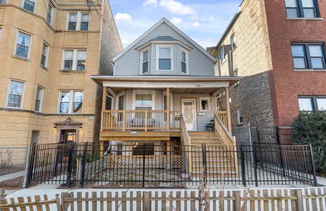 3255 W Leland Avenue unit: G - 3255 West Leland Avenue, Chicago, IL 60625