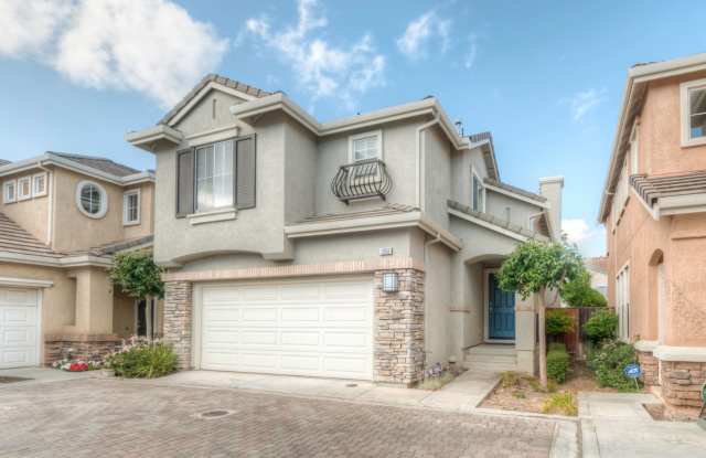 A must see beautiful 3 bedrooms 2.5 bathrooms single family home photos photos