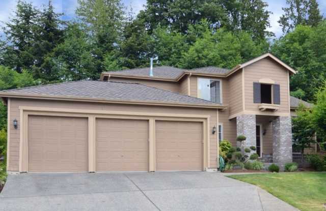 An Elegant impeccably maintained home with exquisite designer features with 3 Bedrooms, 2.5 Baths photos photos