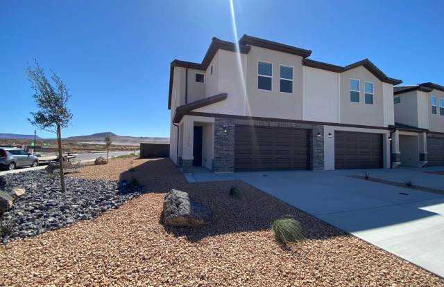 BRAND NEW 4 BEDROOM TOWNHOME! photos photos